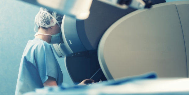 手術視線ロボット